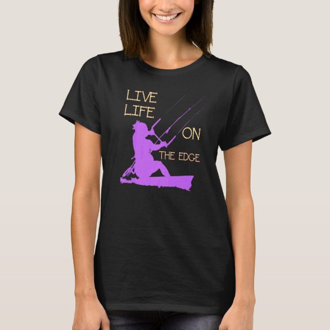 Kitesurfer som riderar en våg liv på Kant Lil T Shirt (Framsida)
