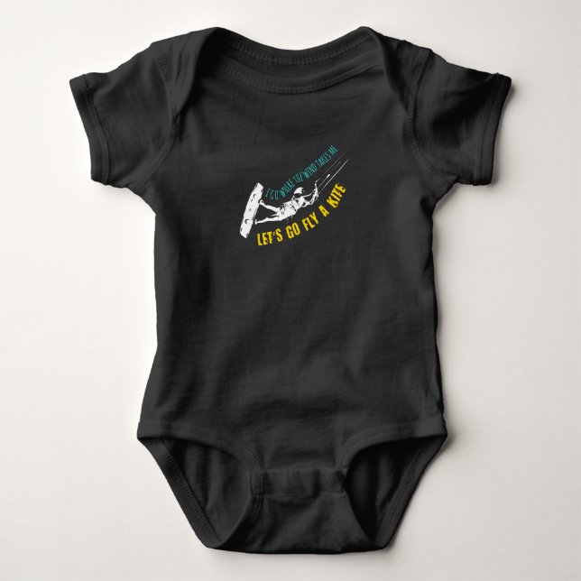 Kitesurfing Fly A Kite Kiteboarding T Shirt (Framsida)