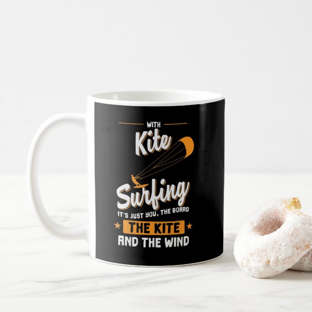Kitesurfing mit Board und Wind Kaffemugg (Med munk)