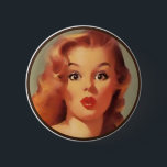Kitsch BItsch: Pin-Up Porträtt Knapp<br><div class="desc">Det här objektet har klassiska Pin-Ups från 40:an, 50:an och 60:an! Vilken underbar gåva till retro-junkie eller underbara party favors för din nästa retro-cocktail party! SAMLA IN DEM!</div>