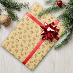 Kitschy Holly Berry Nostalgic Cute Roligt jul Presentpapper<br><div class="desc">Kitschy-julomslutning papper med handmålad vit vattenfärgsskum och bär på mjuk gult.Designad för att samordna med den heliga julklämman. Originalkonst av Leslie Larson.</div>