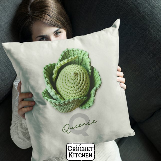 Kitschy Modern Granny Garden Crochet Cabbage Namn Kudde (Skapare uppladdad)