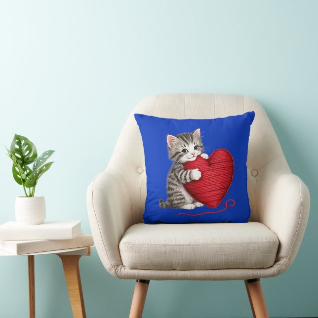 Kitten Heart, Cute Cat with Yarn Heart Kudde (Stol)