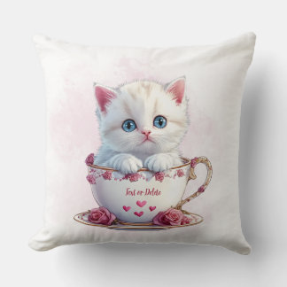 Kitten i Kopp Rosa Flowers Dekorativ kudde