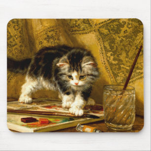 Kitten med färg och penslar musmatta