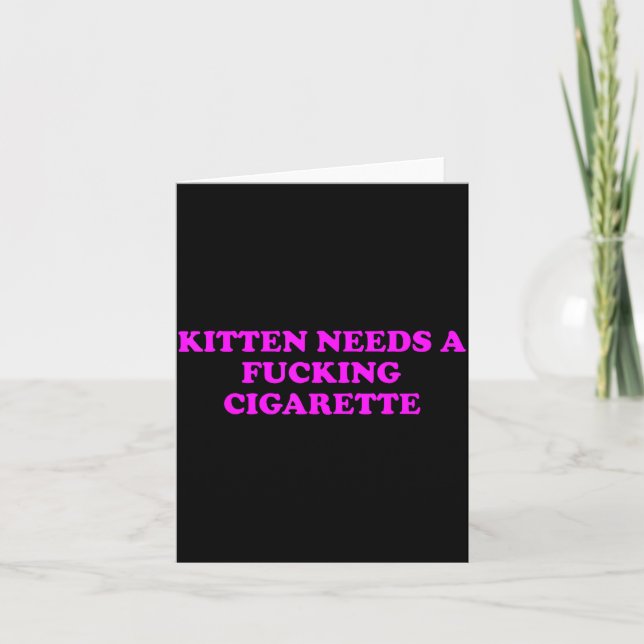 Kitten Needs A Foring Cigarette Funny Cat Meme Wom Kort (Framsida)