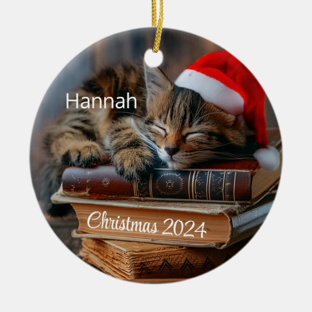 Kitten sover på Bokar Personlig Ornament (Framsidan)