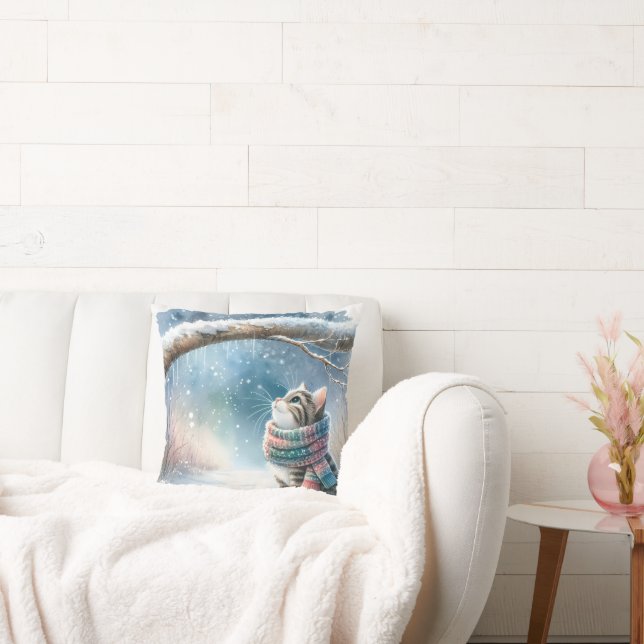 Kitten Wearing a Winter Scarf Kudde (Soffa)