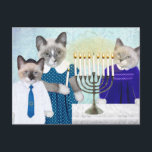 Kittens' Hanukkah-vykort Helg Vykort<br><div class="desc">Det är Hanukkah,  och våra kattungar tänder menorah och firar festivalen i ljus på det här visuella vykortet.</div>