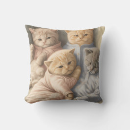 Kittens i pyjamas dekorativ kudde