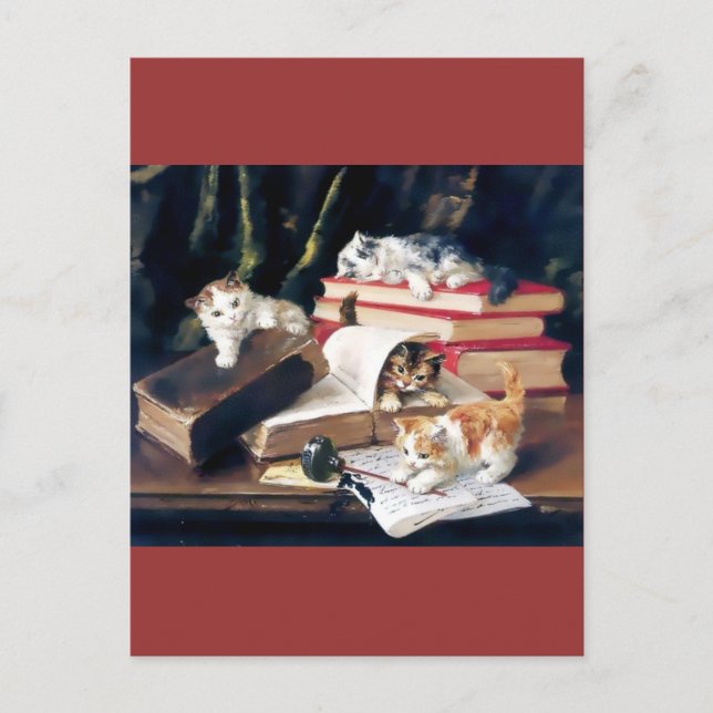 Kittens leker på skrivbordet vykort (Framsida)