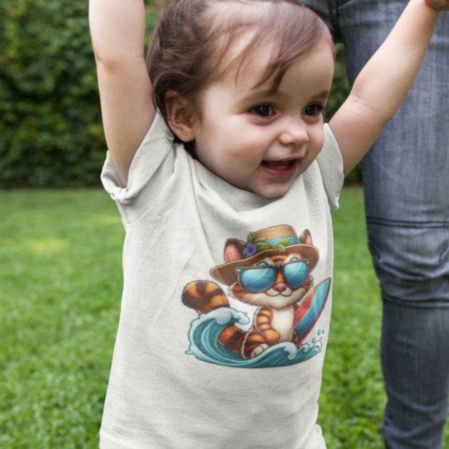 Kittensurfare  t shirt (Skapare uppladdad)