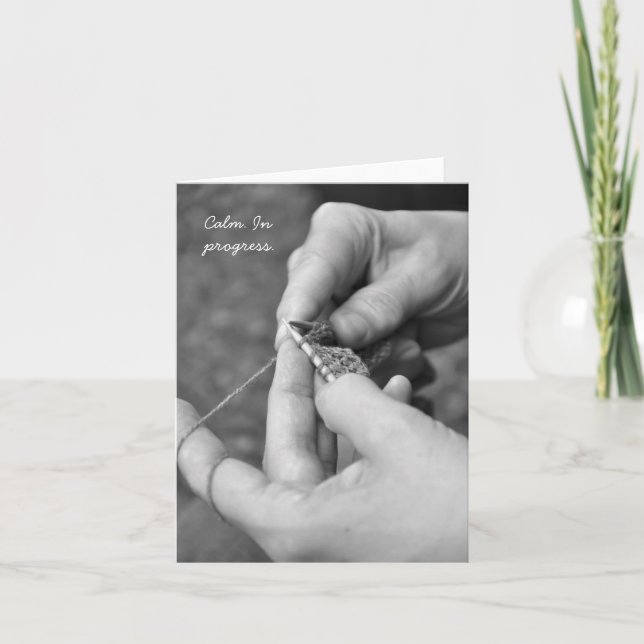 Kitting Note Card - Lugn. Pågår. Kort (Framsida)