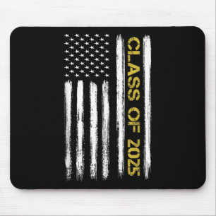 KL av 2025: Senior Patriotic American Flagga Gradu Musmatta