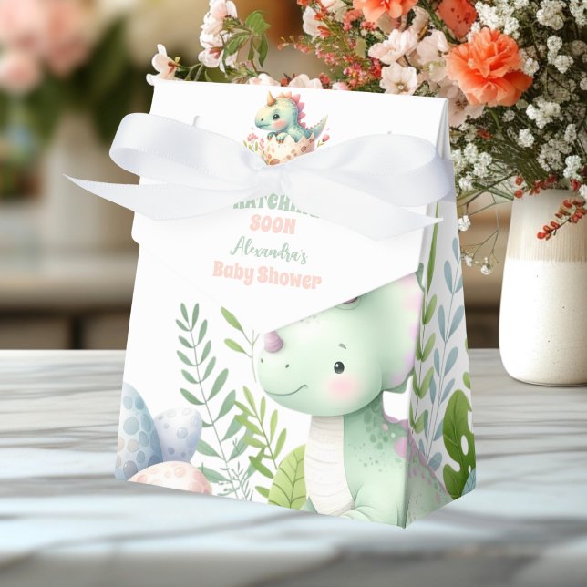 Kläckning av pastel snart, babyskor presentaskar (Skapare uppladdad)