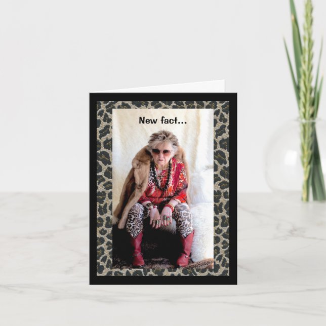 Kläder lämnat i garderoben under en pandemi kort (Framsida)