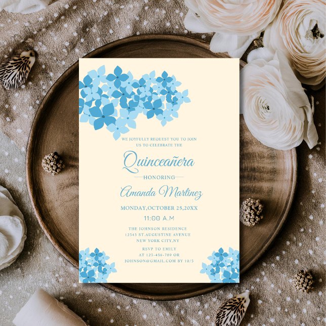 Kläder och blåhaj blommigt unik quinceañera inbjudningar (Skapare uppladdad)