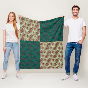 Kläder runt fleecefilt