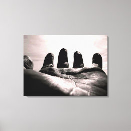 Kläder som når ut hand genom att svälja svart och canvastryck