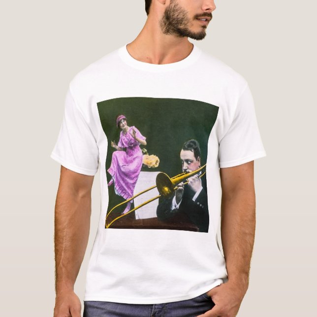 Klaffen för manlektrombonen dansar på bord tee shirt (Framsida)