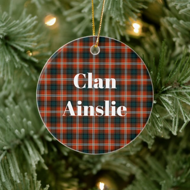 Klan Ainslie Tartan Julgransprydnad Keramik (Träd)