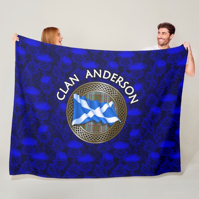 Klan Andersson Tartan Knot & Flagga Fleecefilt (På plats)