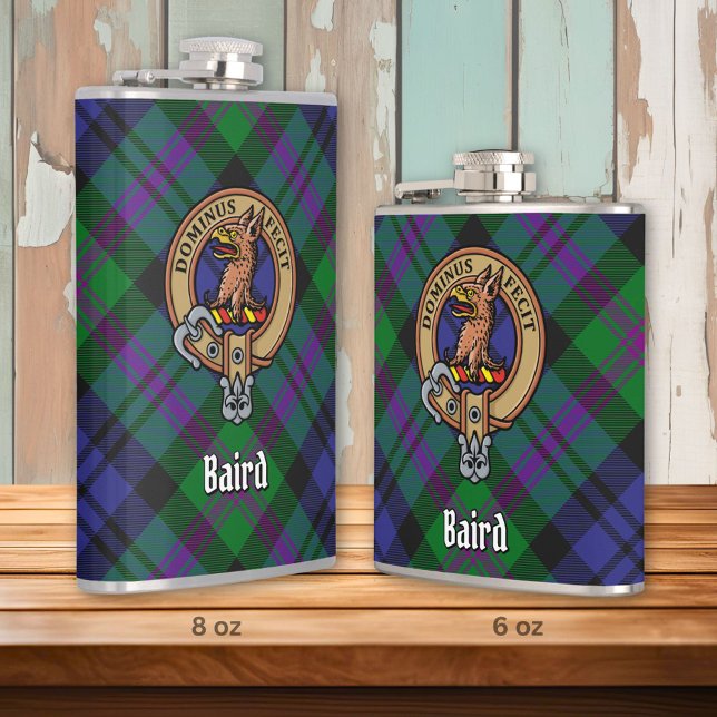 Klan Baird Vapensköld över Tartan Fickplunta (Skapare uppladdad)