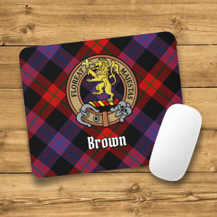 Klan Brown Vapensköld över Tartan Musmatta