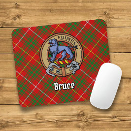 Klan Bruce Vapensköld över Tartan Musmatta