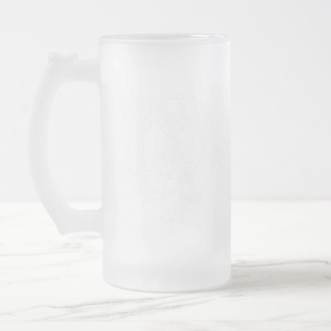 Klan Cameron Vapensköld (vit) Frostat Ölglas (Vänster)