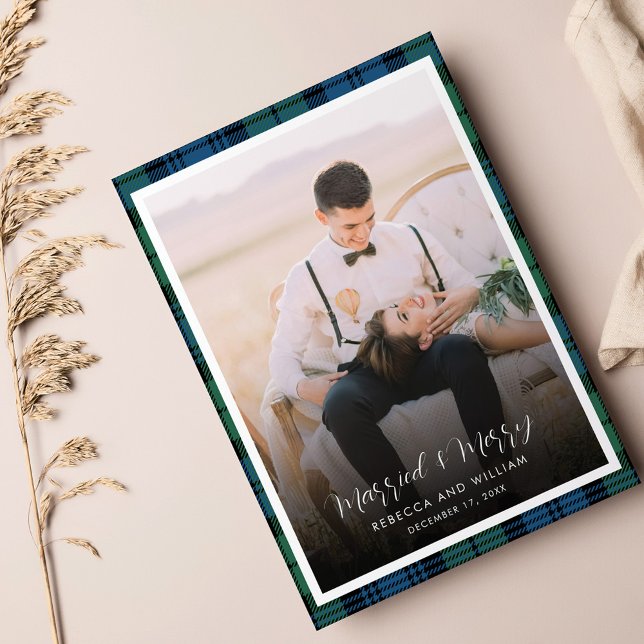 Klan Campbell Tartan Julkort (Plaid Married and Merry Christmas Couples Photo Campbell Tartan Card)