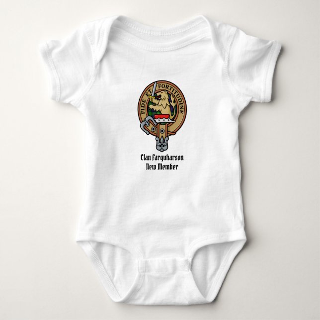Klan Farquharson Vapensköld över Tartan Baby Bodyk T Shirt (Framsida)