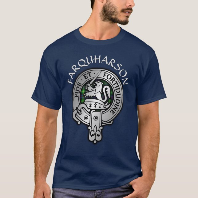 Klan Farquharson Vapensköld & Tartan T Shirt (Framsida)