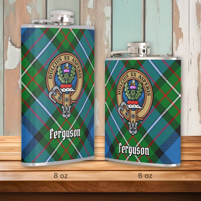 Klan Ferguson Vapensköld över Tartan Fickplunta (Skapare uppladdad)