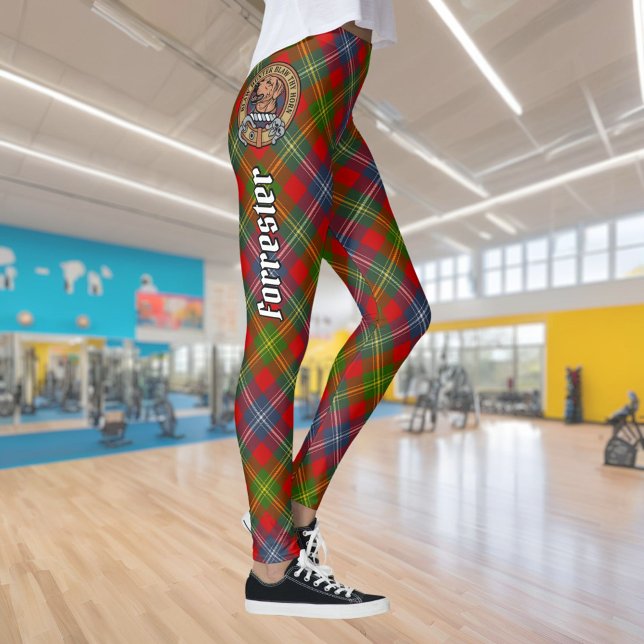 Klan Forrester Vapensköld över Tartan Leggings (Skapare uppladdad)