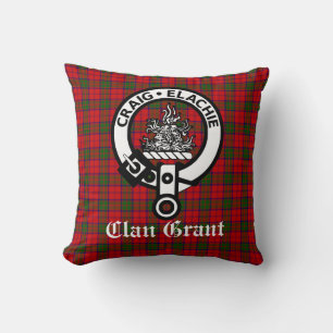 Klan Grant Vapensköld Badge och Tartan Kudde