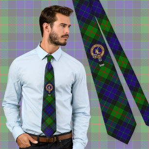 Klan Gunn Vapensköld över Tartan Slips