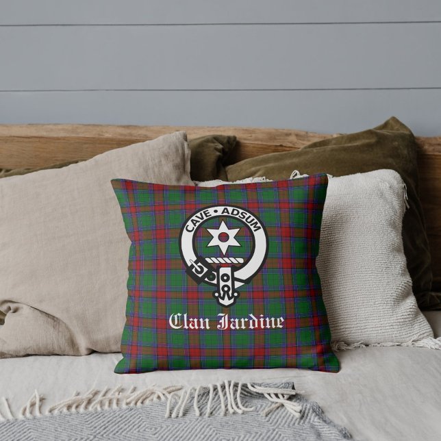 Klan Jardine Vapensköld Badge och Tartan Kudde (Skapare uppladdad)