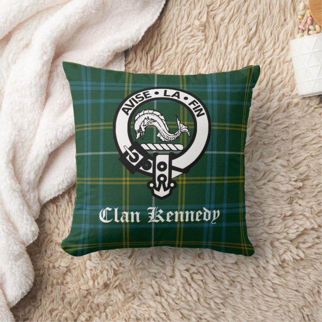 Klan Kennedy Vapensköld Badge & Tartan Kudde (Filt)