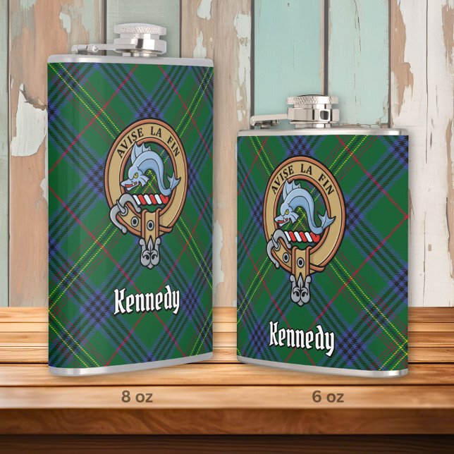 Klan Kennedy Vapensköld över Tartan Fickplunta (Skapare uppladdad)