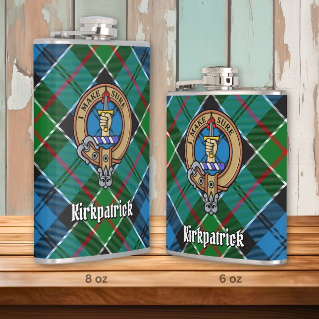 Klan Kirkpatrick Vapensköld över Tartan Fickplunta (Skapare uppladdad)