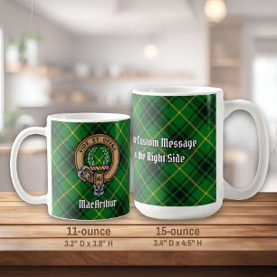 Klan MacArthur Vapensköld över Tartan Kaffemugg