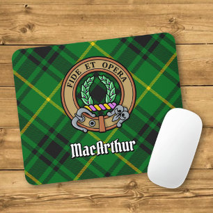Klan MacArthur Vapensköld över Tartan Musmatta