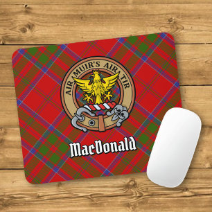 Klan MacDonald of Keppoch Vapensköld över Tartan Musmatta