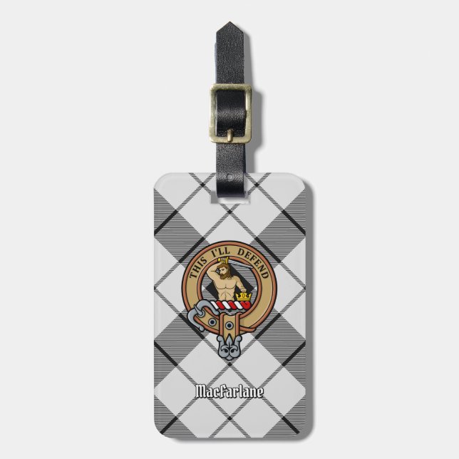 Klan MacFarlane Vapensköld över Black and White Ta Bagagebricka (Vertikal Framsida)