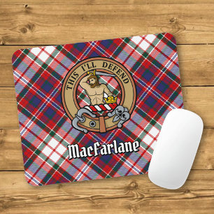 Klan MacFarlane-Vapensköld över Dress Tartan Musmatta