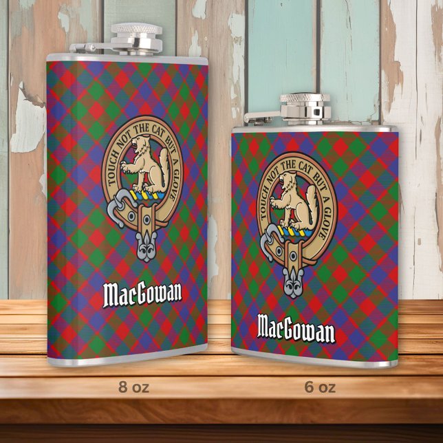 Klan MacGowan-Vapensköld över Tartan Fickplunta (Skapare uppladdad)