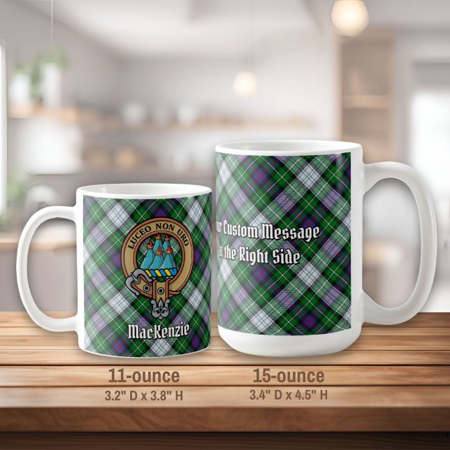 Klan MacKenzie-vapen över klänningstartan Kaffemugg (Skapare uppladdad)
