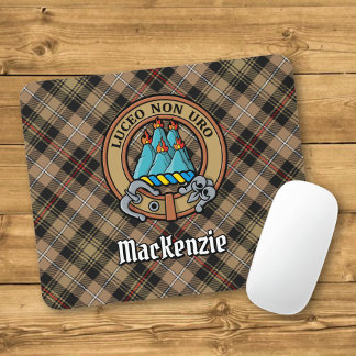 Klan MacKenzie Vapensköld över Brown Hunting Tarta Musmatta