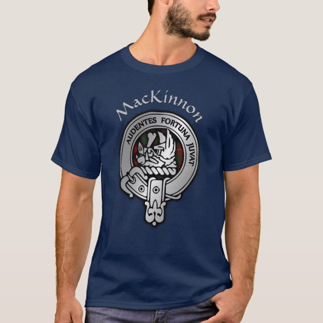 Klan MacKinnon Vapensköld & Tartan T Shirt (Framsida)